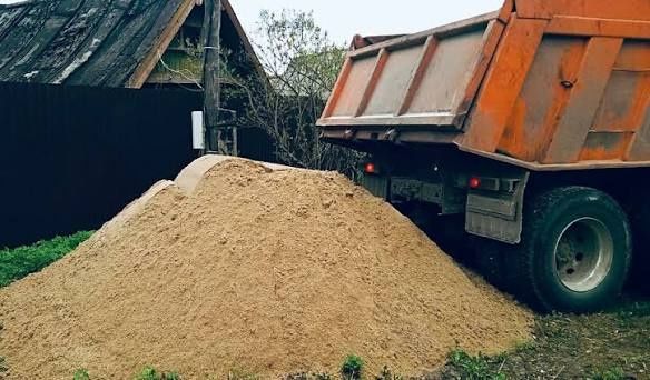 Щебінь. Пісок. Відсів. Чорнозем. Доставка від 2 до 30 тонн.
