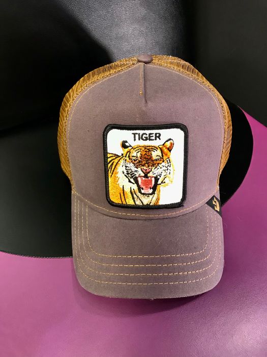 Продам бейсболкі- оригінальні!