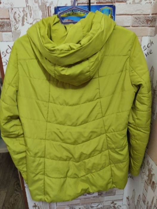 Весенняя куртка размер 46,48