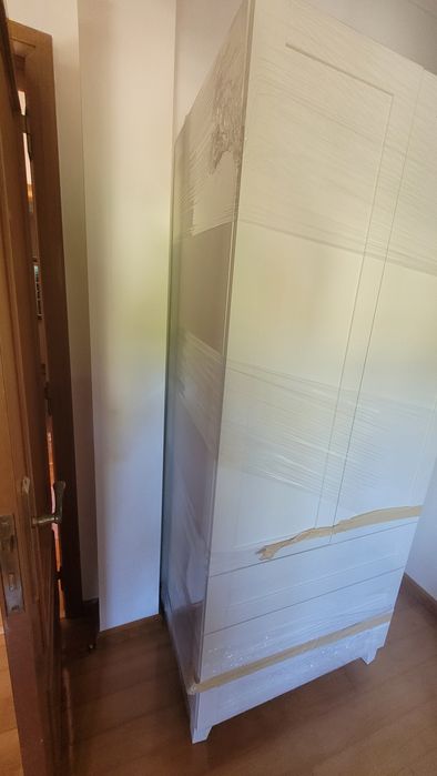 Vende se roupeiro Ikea