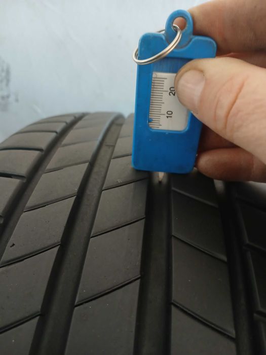 Opony letnie Bridgestone 205/45/16