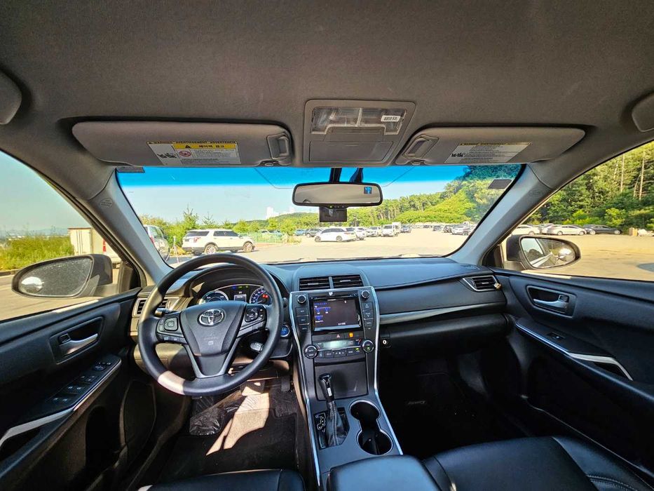 2017 Toyota New Camry Hybrid LE незначні пошкодження