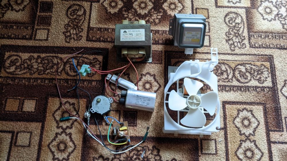 Продам рабочие детали для микроволновой печи(Свч)