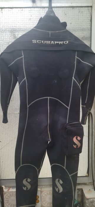 Faro_Seco SCUBAPRO Everdry 4