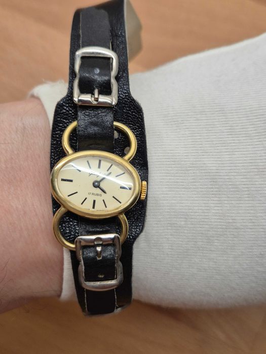 Zegarek damski *GUB Glashütte Original* DDR