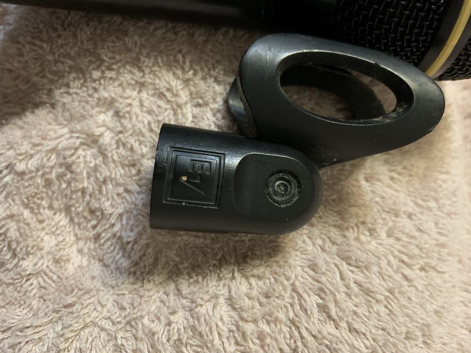 Продам класний мікрофон Electro-Voice N/D 767 A