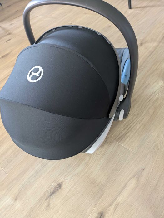 Fotelik samochodowy cybex/ Nosidełko