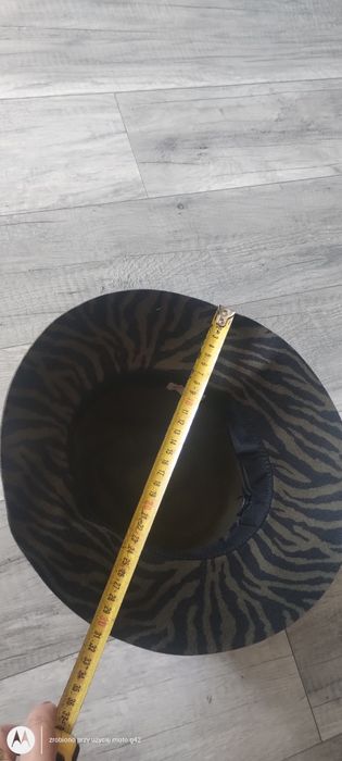 Piękny kapelusz 100%wool