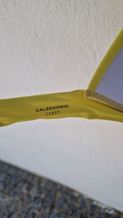 Top biquíni amarelo Calzedonia