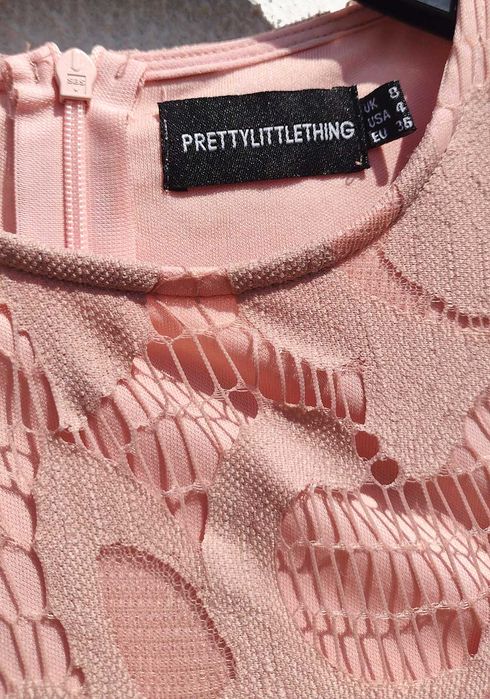 Красивое ажурное длинное розовое платье PrettyLittleThing S
