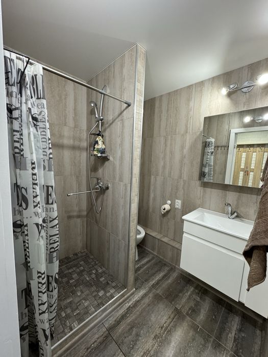 Здається квартира в довгострокову оренду