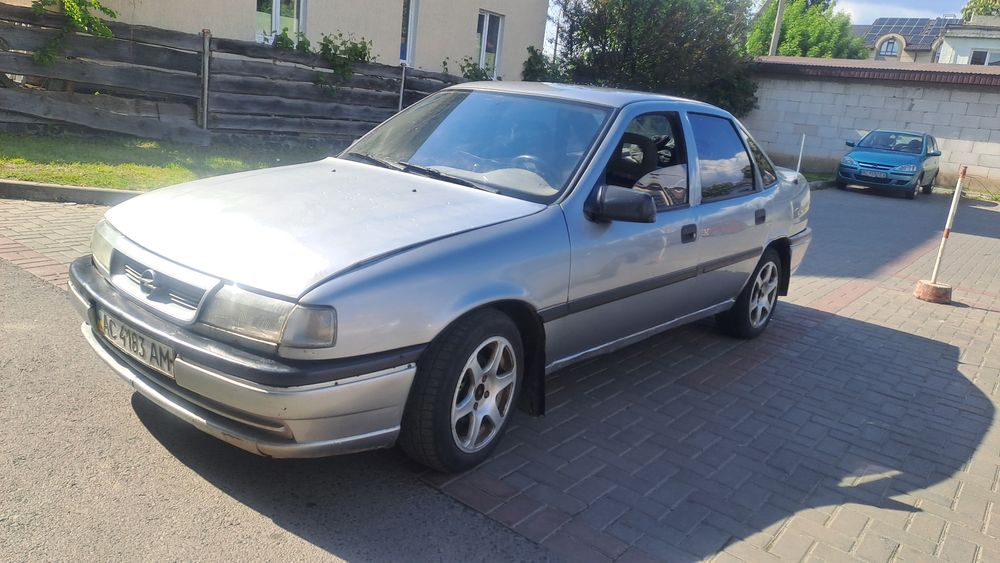 Opel Vectra A 2,0 газ бензин 950$