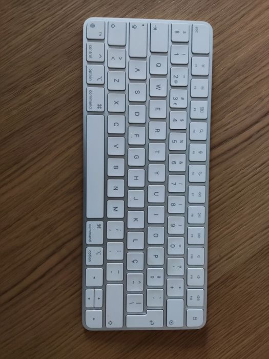 Teclado Apple Magic Keyboard Bluetooth