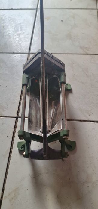 Máquina de palitar batata manual
