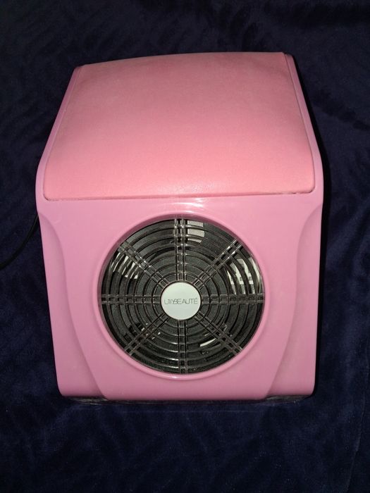 Вытяжка для маникюра