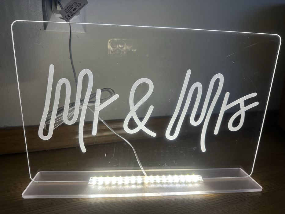 MR & MRS  napis neon do postawienia