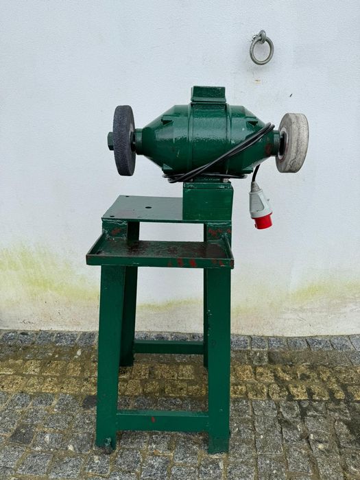 Esmeril trifásico.64741149607041120