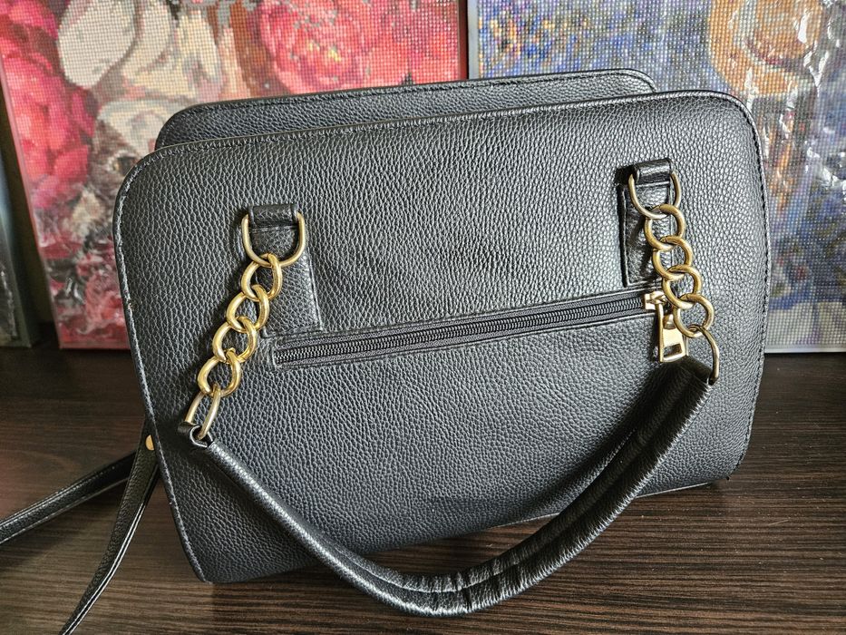 Жіноча сумка чорна