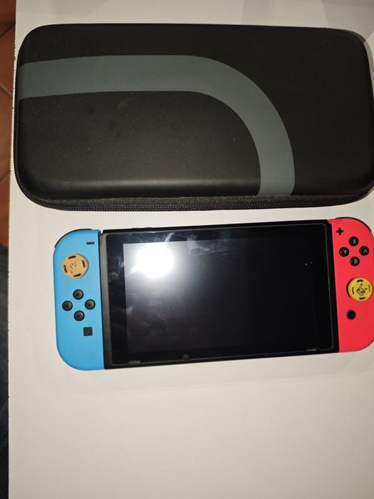 Nintendo Switch V2 (Desbloqueada)