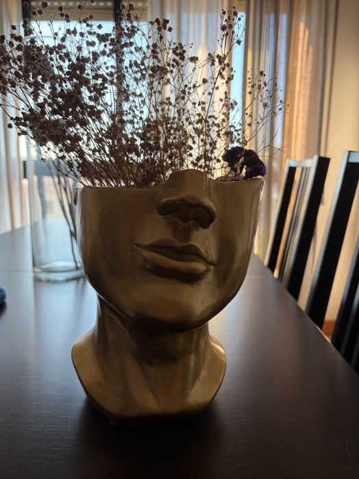 Vaso dourado cabeça manequim