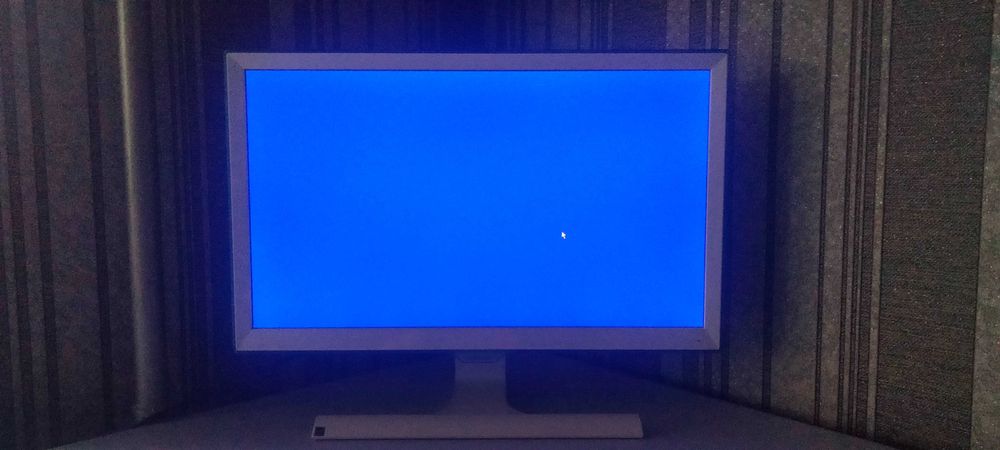 Монитор Samsung 21.5" (LS22E391HSX/CI), PLS-матрица, б/у