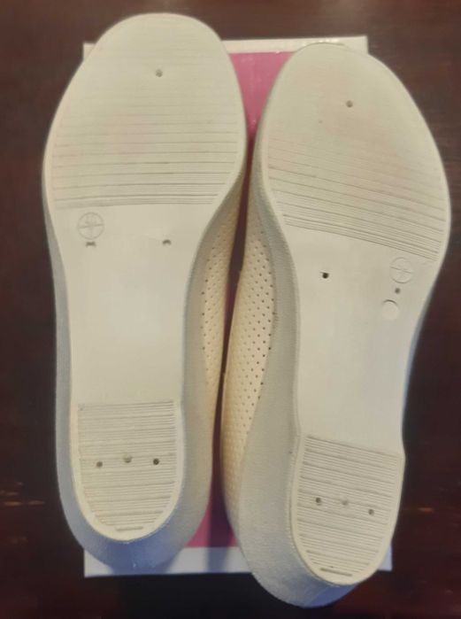 lekkie buty damskie (cichobiegi)