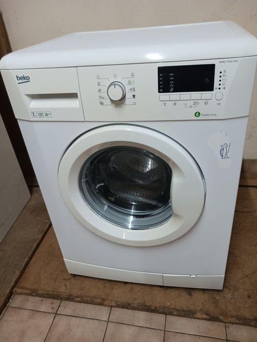 Máquina de Lavar Roupa BEKO – 7kg, Classe A++, 1000 rpm

Máquina de la
