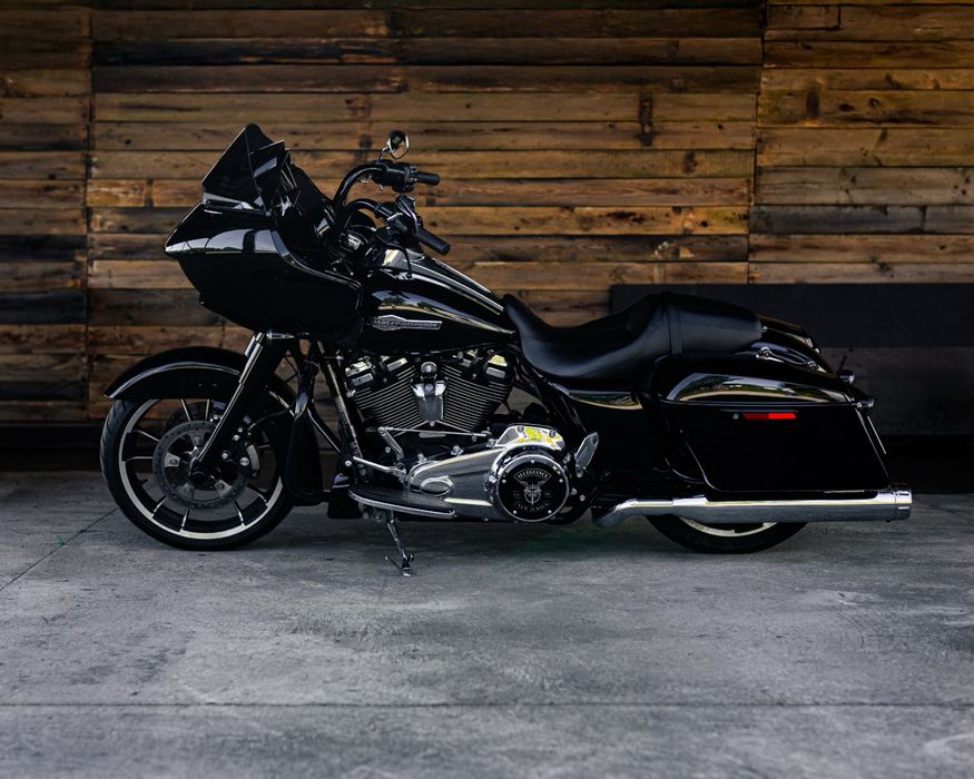 Harley-Davidson Road Glide FLTRX