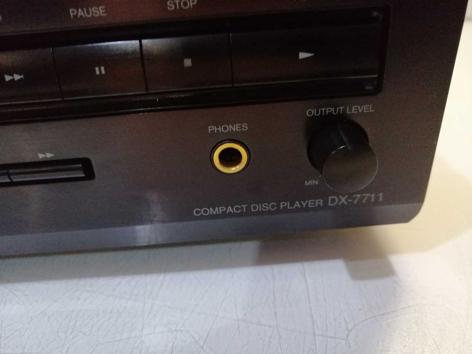 Odtwarzacz CD Onkyo DX-7711