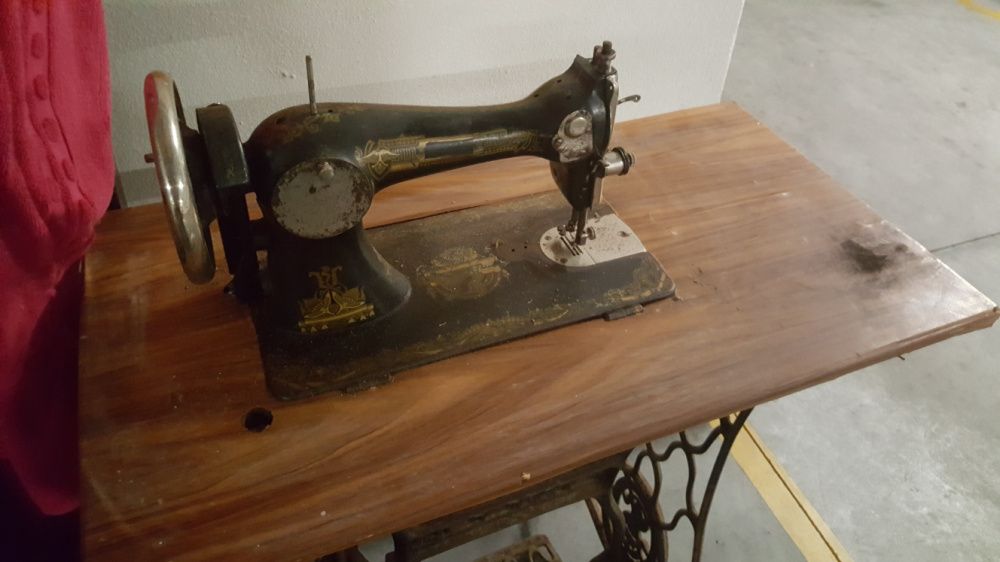 Máquina costura Singer