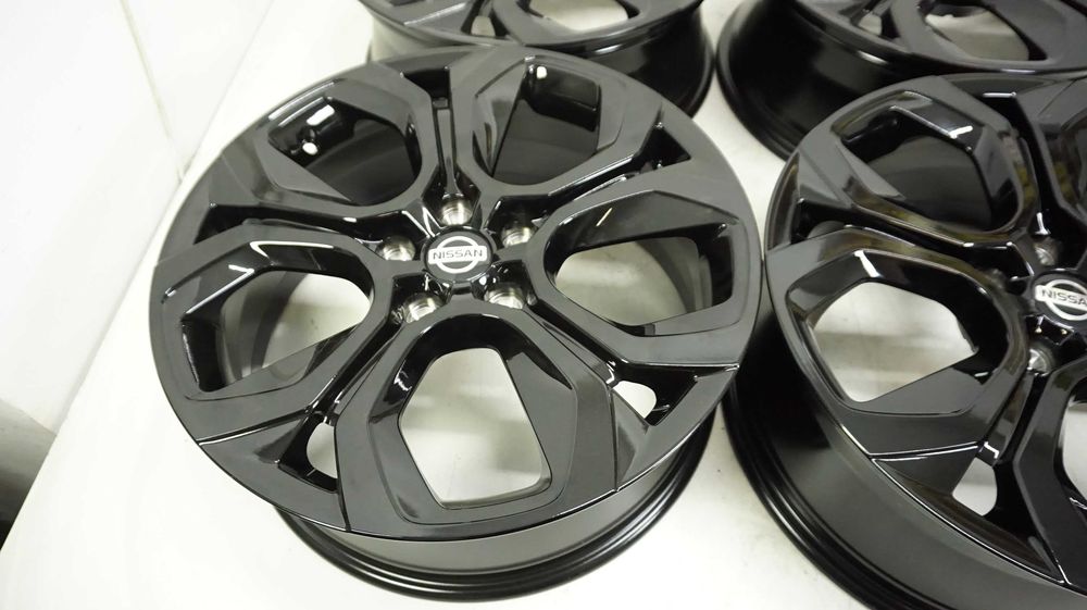 Felgi aluminiowe 18 Nissan Ariya Townstar Juke Qashqai Leaf X Trail Pulsar Leaf