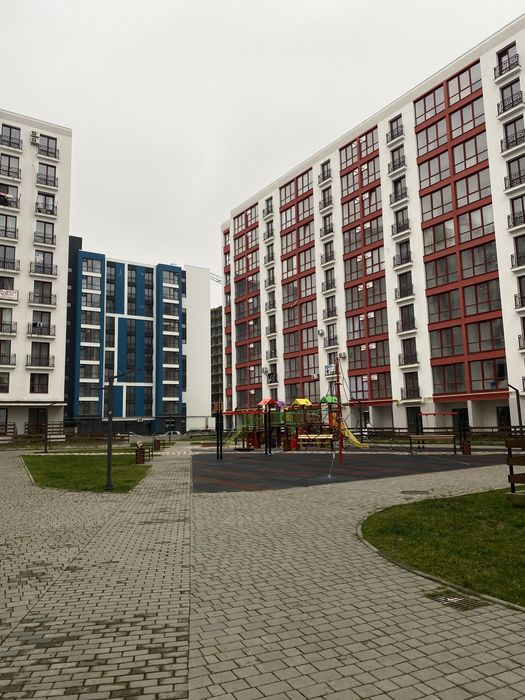 Продаж великої 1 кімнатної можна під програми