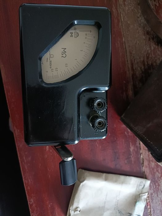 Induktorowy Miernik Rezystancji Izolacji IMI , 500V -  1965r PRL