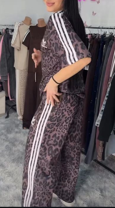 Dres damsky Adidas S leopard