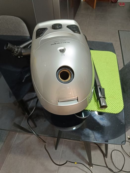 Aspirador Elec Tric co