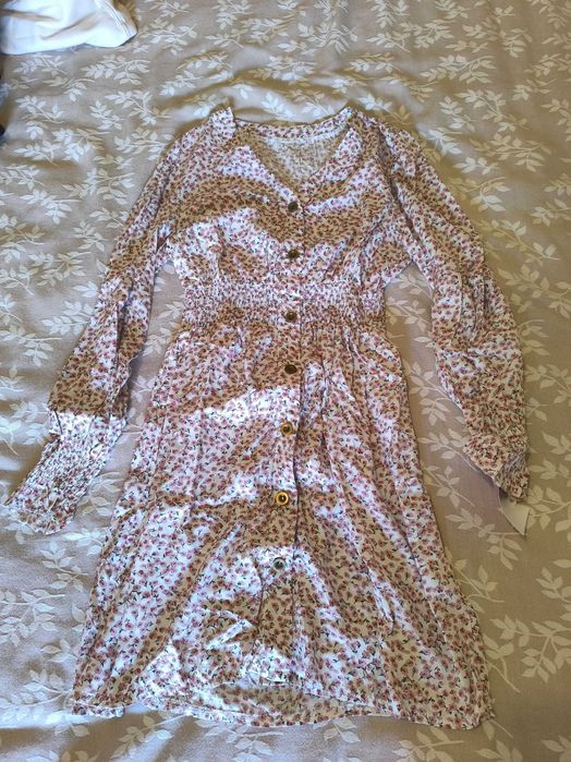 Vestido florido rosa e branco novo