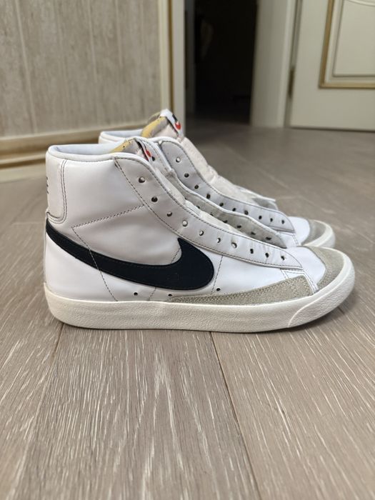 кросівки nike blazer