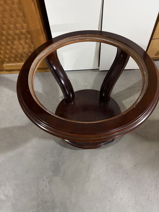 Mesa com tampo de pedra