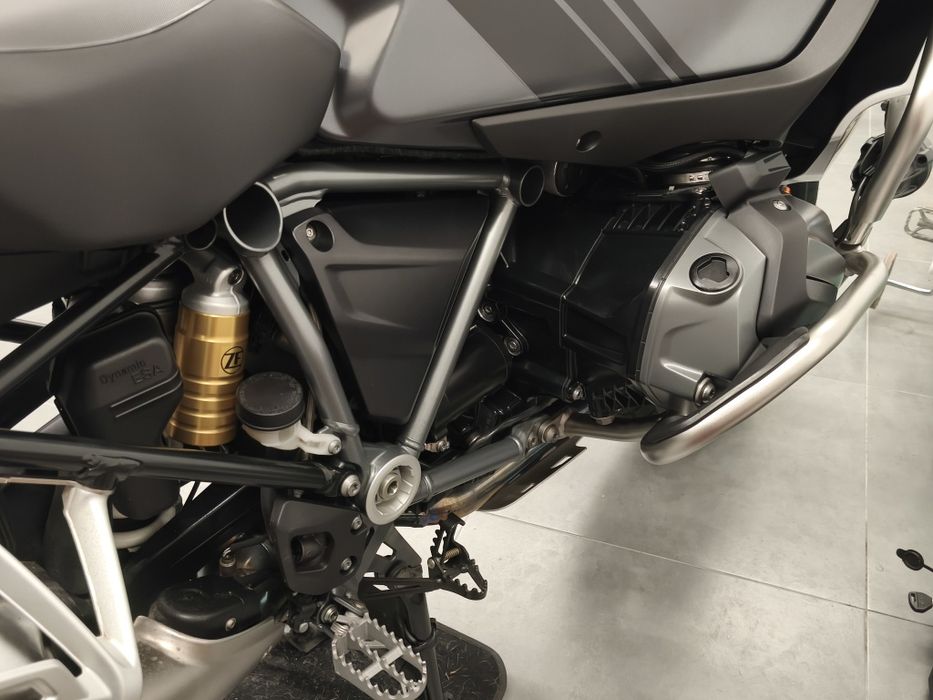 BMW R1250 GSA igual a Nova