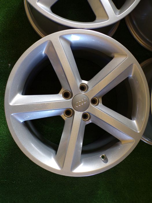 felgi aluminiowe audi a4 b8 8ko a3 a5 a6 q3 q5 18 5x112 et47 8ko601025