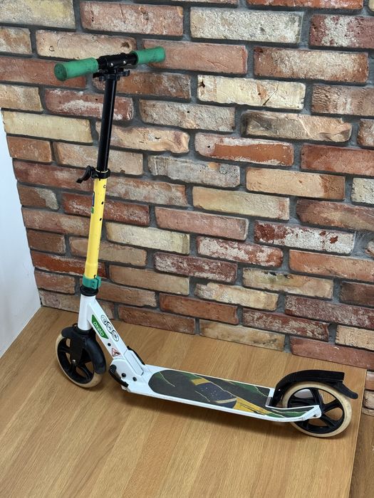 Hulajnoga Oxelo Mid7 Brasil Ltd żółty/zielony