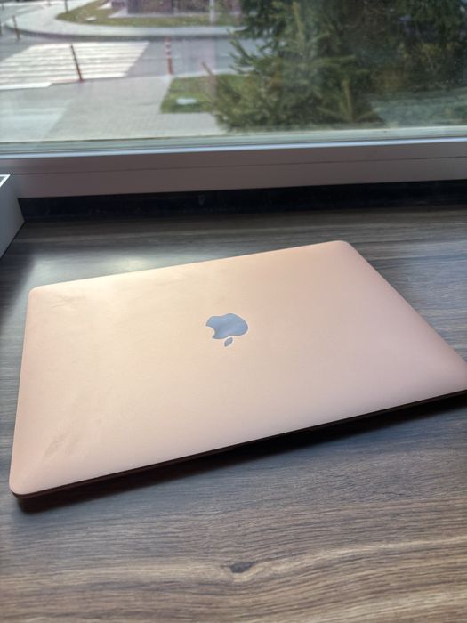 Macbook Air 2019 256 gb rose gold