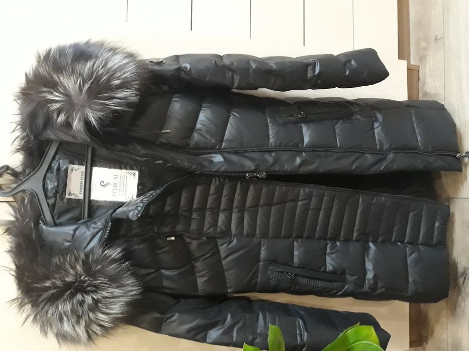 Пуховик с чернобуркой