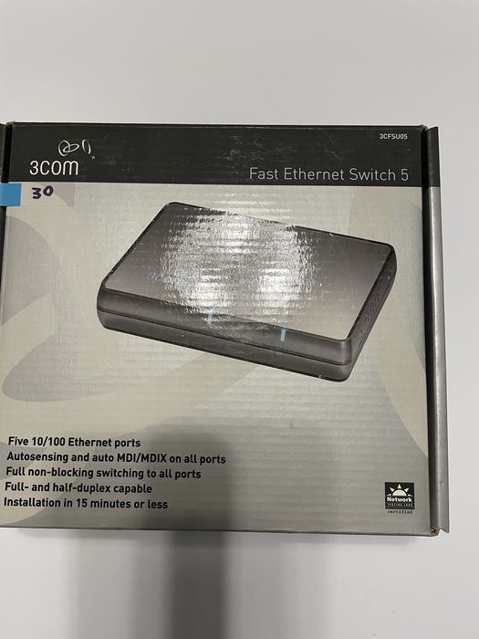 Switch 3COM 3CFSU05 oraz Switch 3COM 3CFSU08