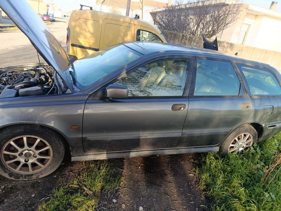 Volvo V40 para venda as peças