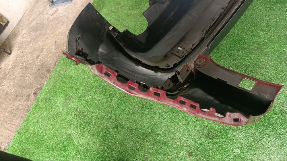 Комплектний задній бампер Jeep Cherokee Kl 2019-2025