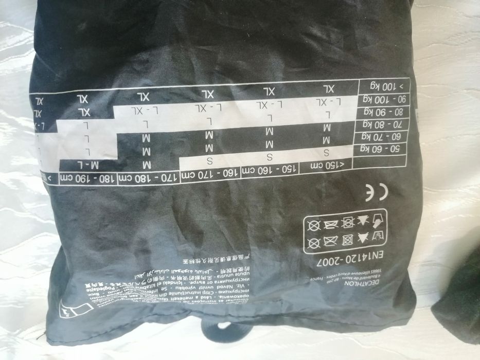 Ochraniacze rozmiar M DECATHLON