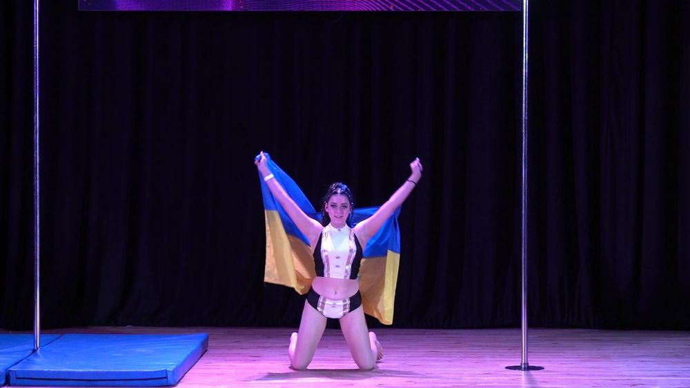 Костюм для пол-денсу