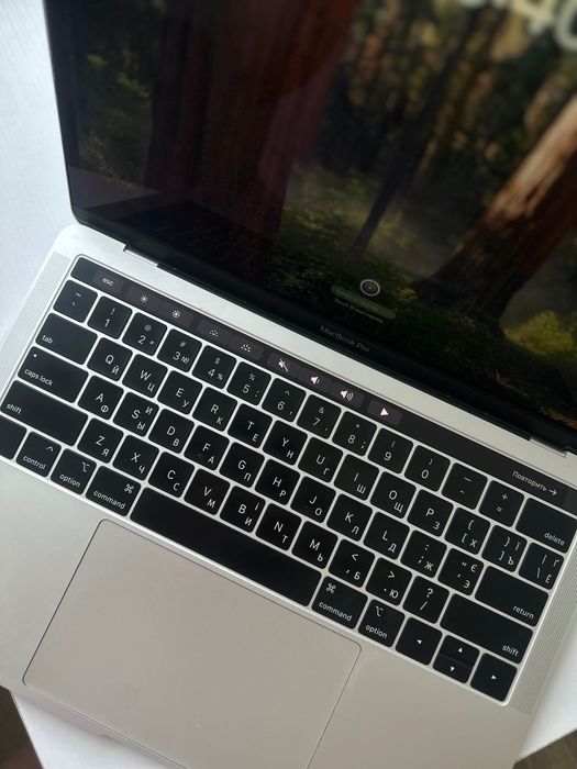 MacBook Pro 13 2019