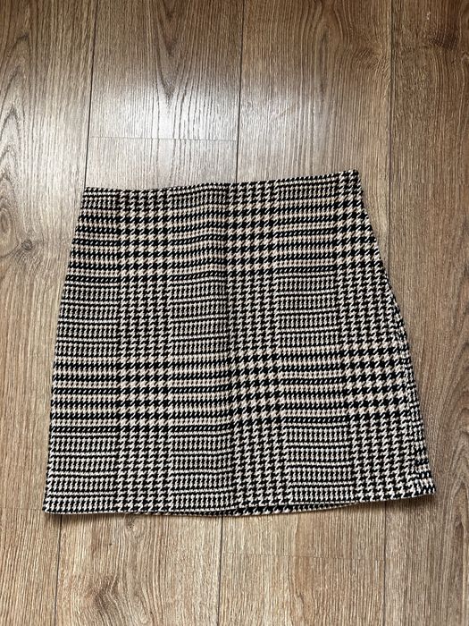 Стильна  спідниця  HM нова р.34